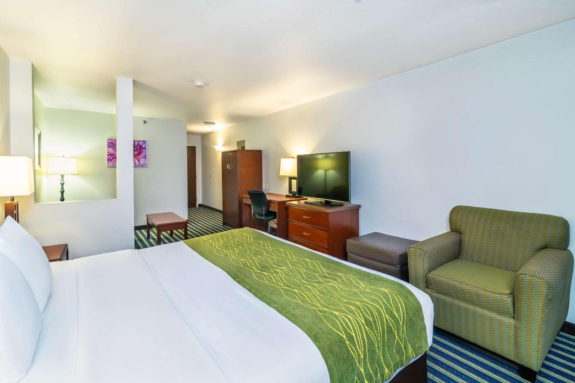 Comfort Inn & Suites Moose Jaw Exteriör bild