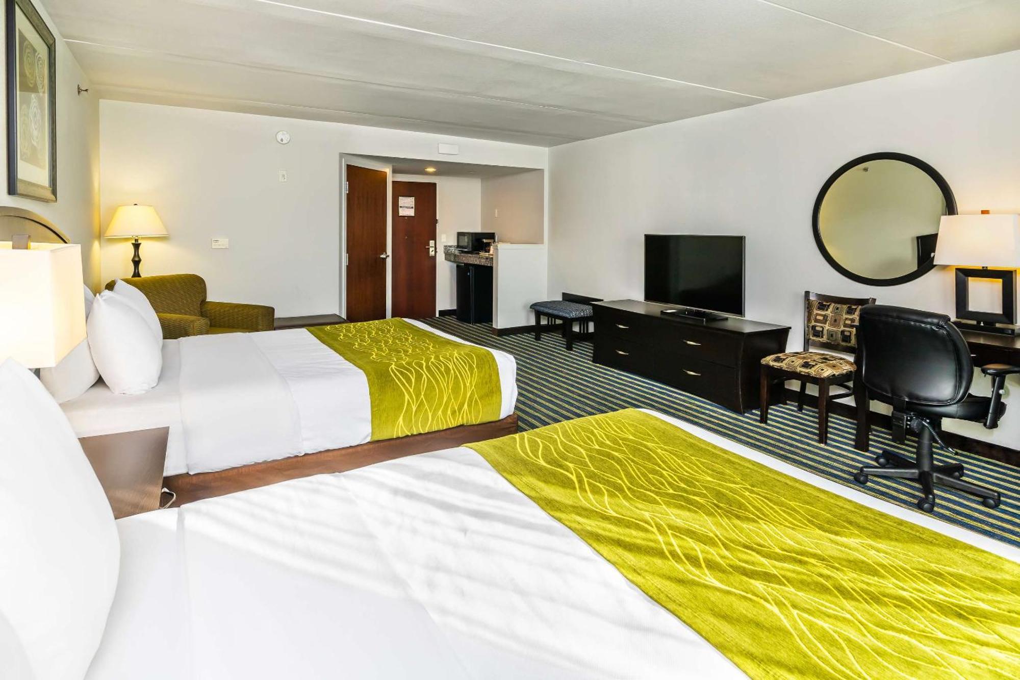 Comfort Inn & Suites Moose Jaw Exteriör bild