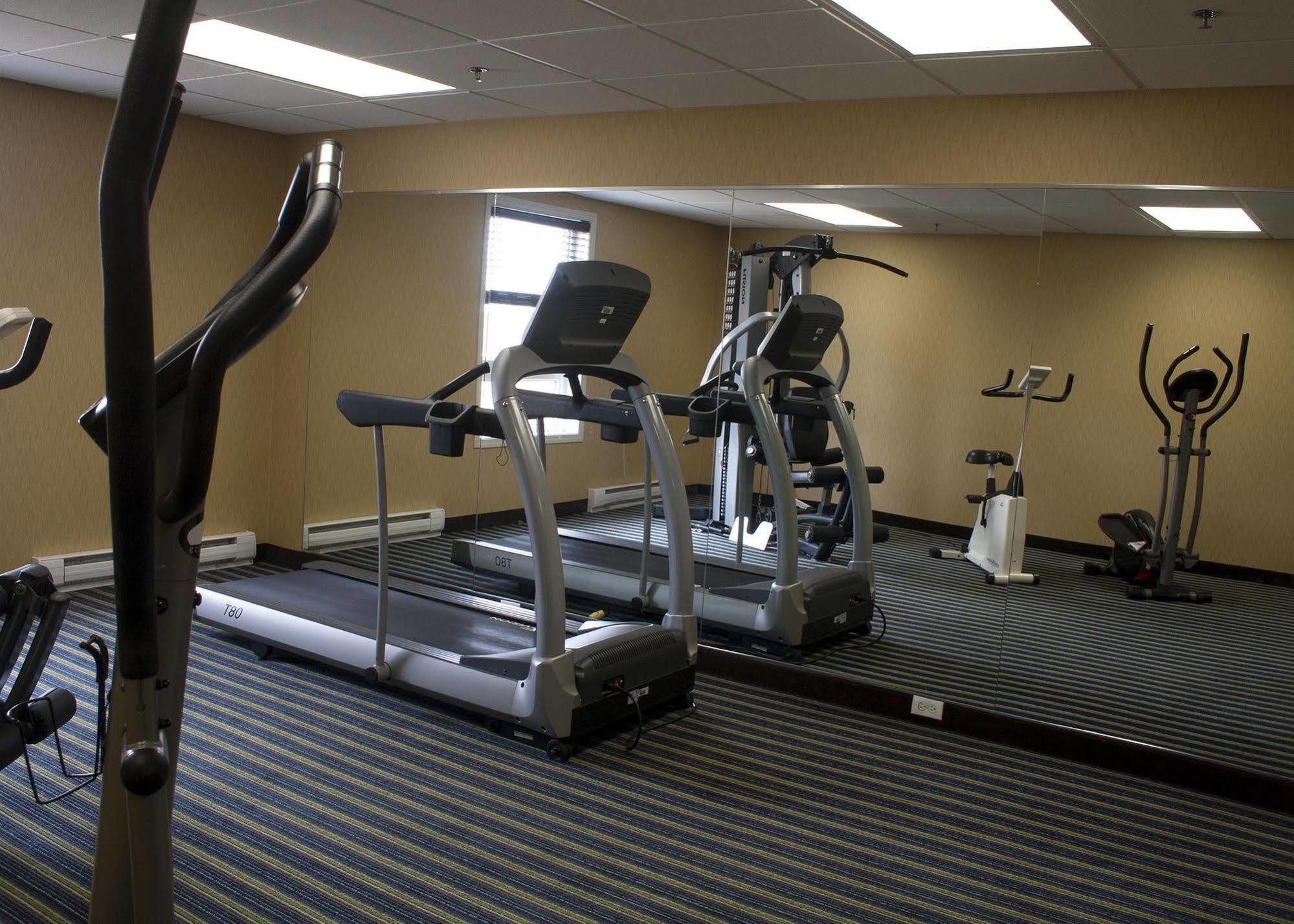 Comfort Inn & Suites Moose Jaw Exteriör bild